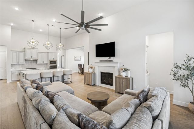 14822 Kingsford Willow Lane, Cypress, TX 77429