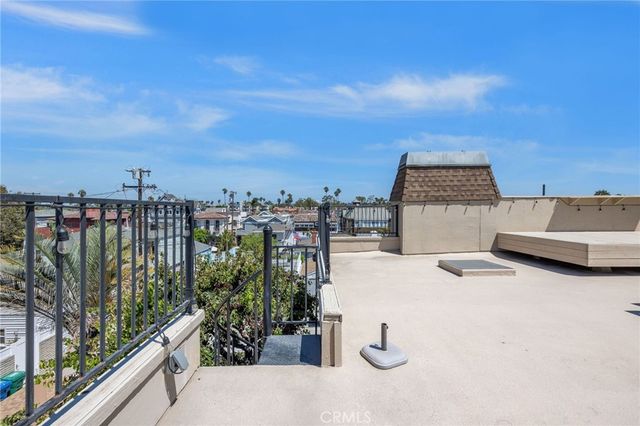 253 Novara, Long Beach, CA 90803