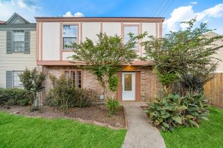 17116 Beaver Springs Drive 7, Houston, TX 77090