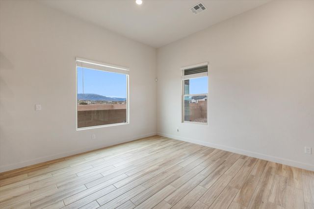 2444 Marble Avenue NE, Rio Rancho, NM 87144