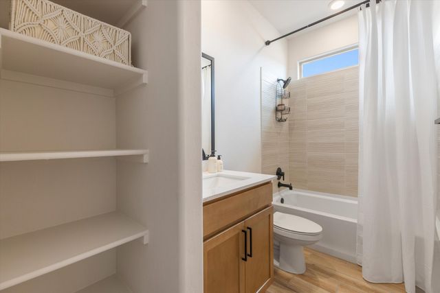 2444 Marble Avenue NE, Rio Rancho, NM 87144