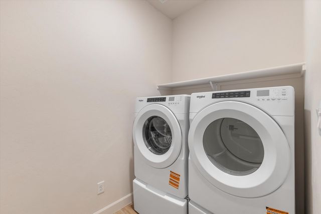 2444 Marble Avenue NE, Rio Rancho, NM 87144