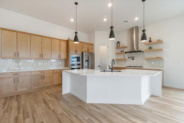 2444 Marble Avenue NE, Rio Rancho, NM 87144