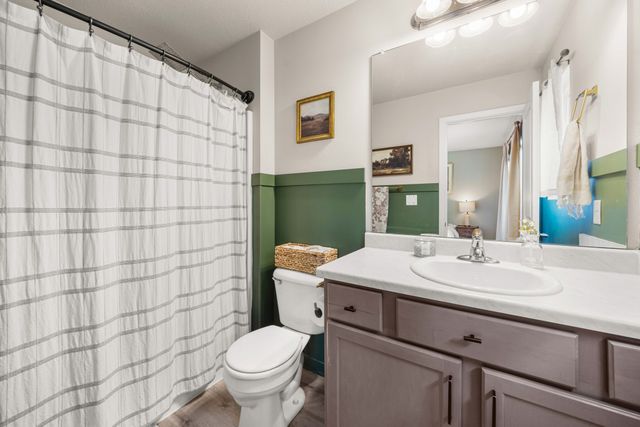635 N N Street, Indianola, IA 50125