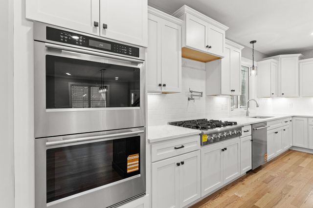 91 Raymond Road, Auburn, NH 03032