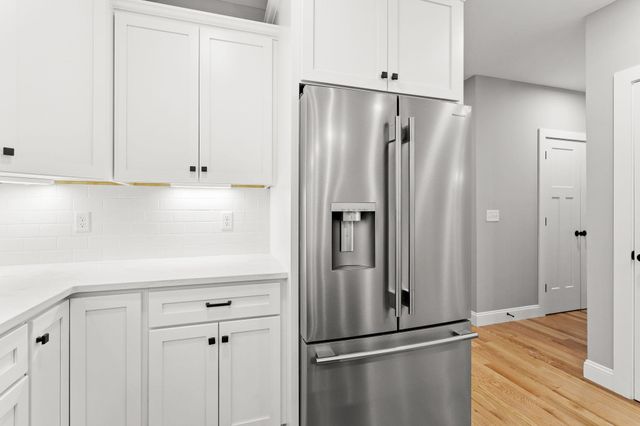 91 Raymond Road, Auburn, NH 03032