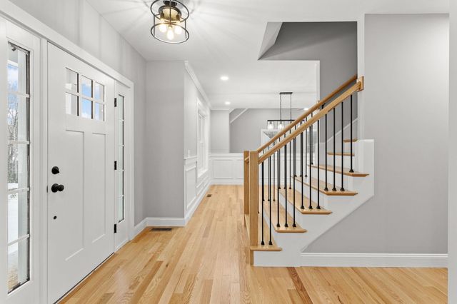 91 Raymond Road, Auburn, NH 03032