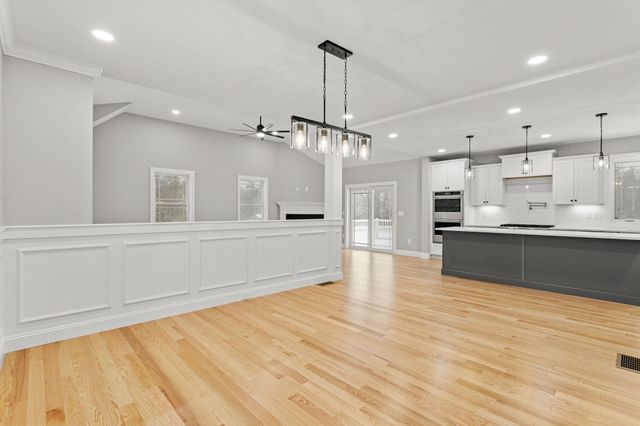 91 Raymond Road, Auburn, NH 03032