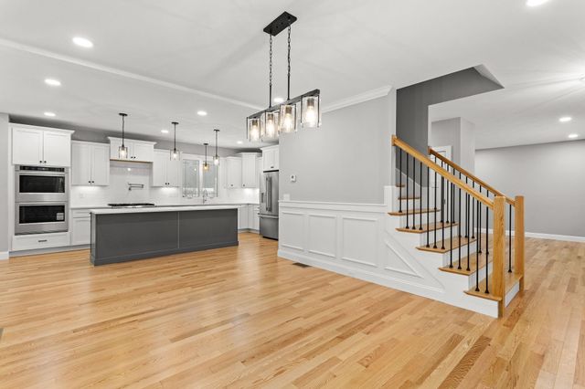 91 Raymond Road, Auburn, NH 03032