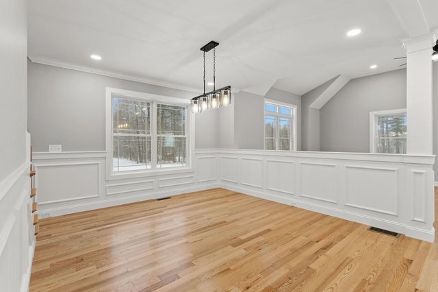 91 Raymond Road, Auburn, NH 03032