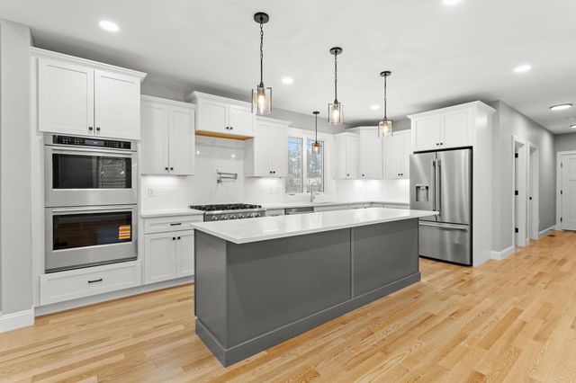 91 Raymond Road, Auburn, NH 03032