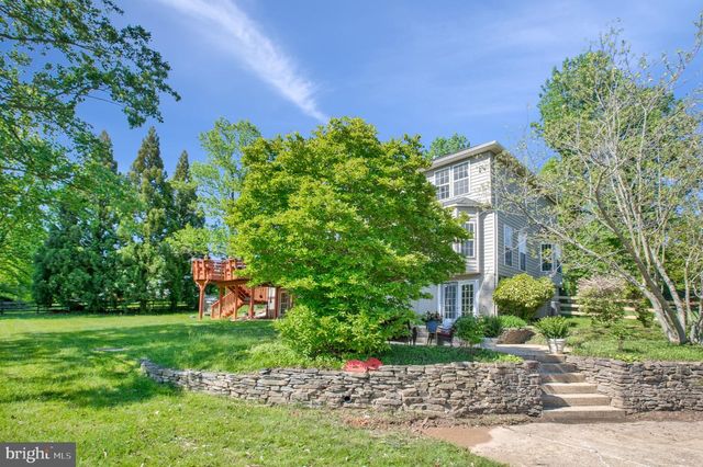 13215 FALLS RD, Cockeysville, MD 21030