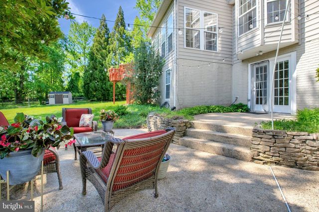 13215 FALLS RD, Cockeysville, MD 21030