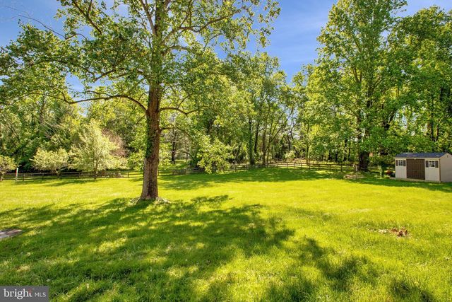 13215 FALLS RD, Cockeysville, MD 21030