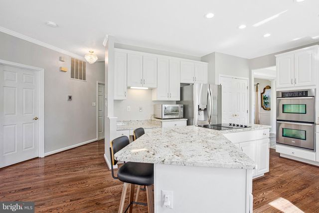 13215 FALLS RD, Cockeysville, MD 21030