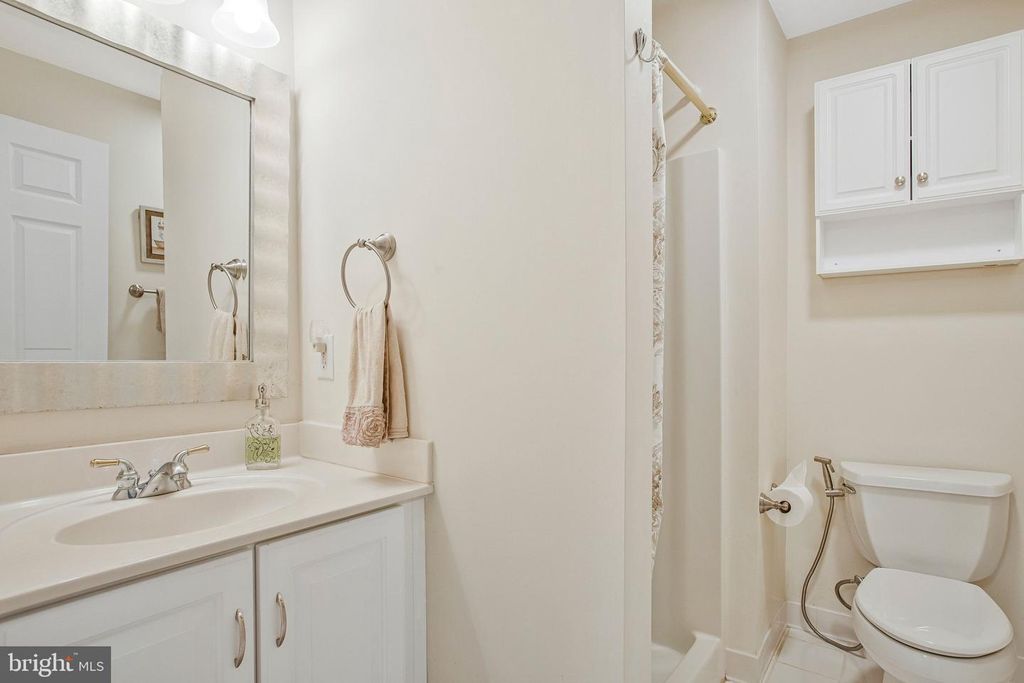 Image 21 of property listing at 13215 FALLS RD, Cockeysville, MD 21030