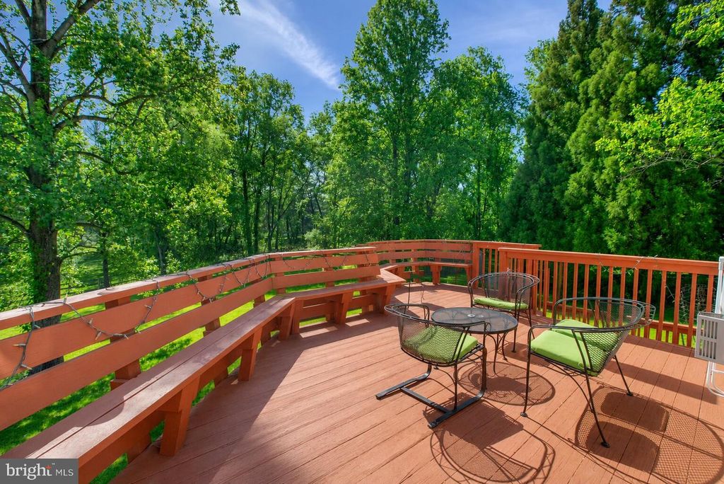 Image 26 of property listing at 13215 FALLS RD, Cockeysville, MD 21030