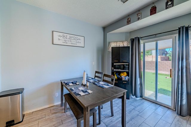 10615 Covert Lane SW, Albuquerque, NM 87121
