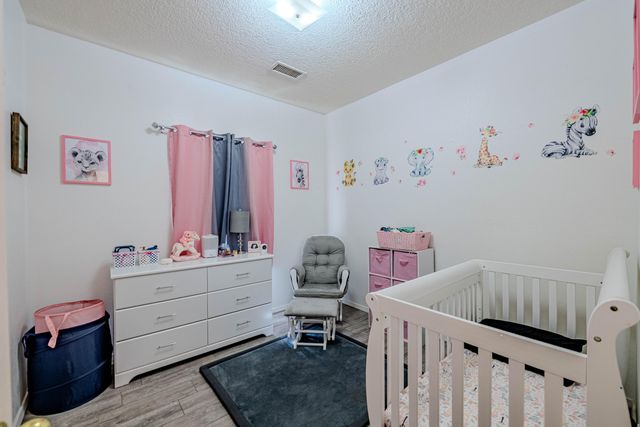 10615 Covert Lane SW, Albuquerque, NM 87121
