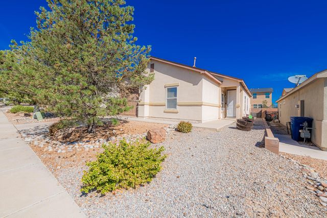 10615 Covert Lane SW, Albuquerque, NM 87121
