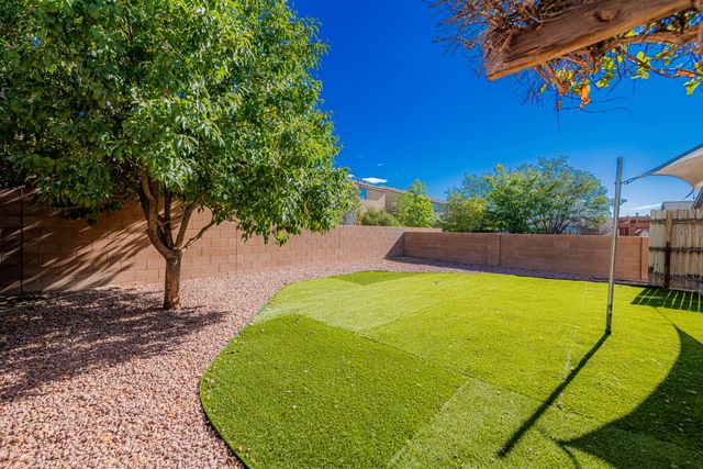 10615 Covert Lane SW, Albuquerque, NM 87121