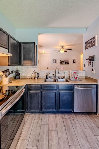 10615 Covert Lane SW, Albuquerque, NM 87121