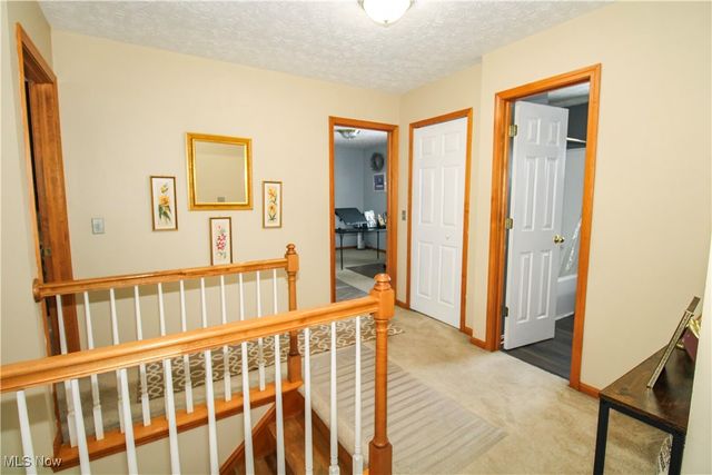 5946 N Mayflower Drive, Lorain, OH 44053