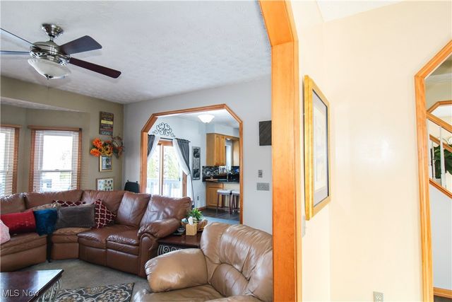 5946 N Mayflower Drive, Lorain, OH 44053