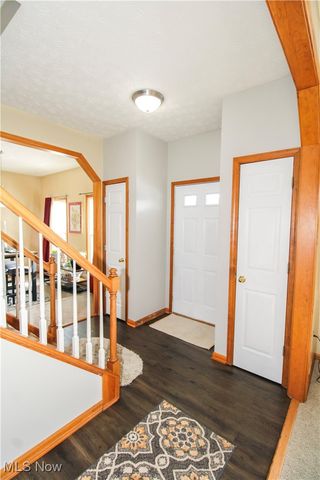 5946 N Mayflower Drive, Lorain, OH 44053