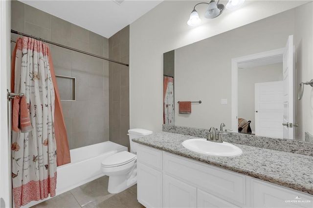 3817 Santa Fe Street, Edinburg, TX 78542