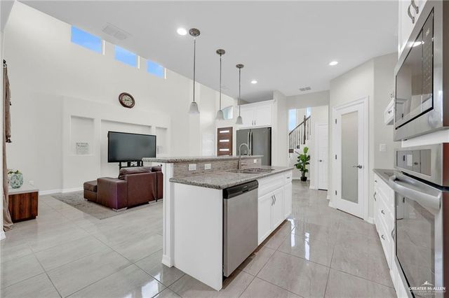 3817 Santa Fe Street, Edinburg, TX 78542