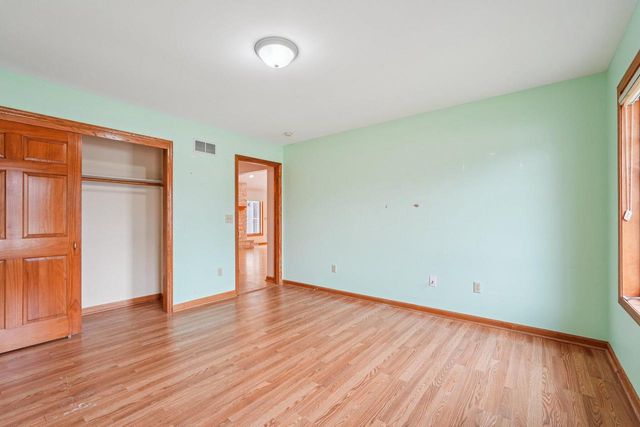 16605 Sumerland COURT, New Berlin, WI 53151