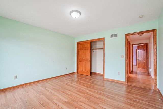 16605 Sumerland COURT, New Berlin, WI 53151