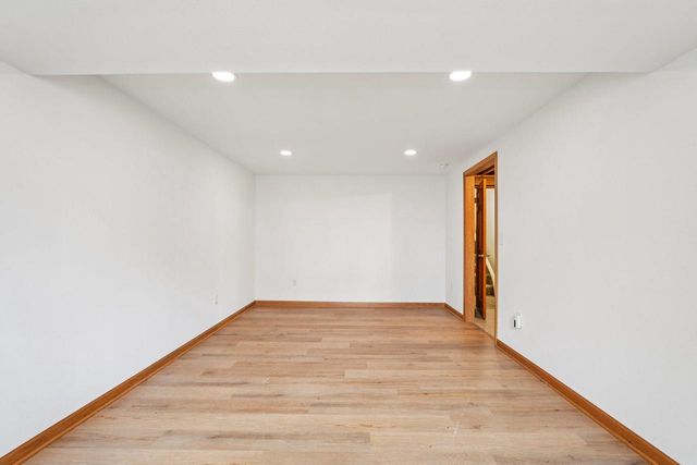 16605 Sumerland COURT, New Berlin, WI 53151