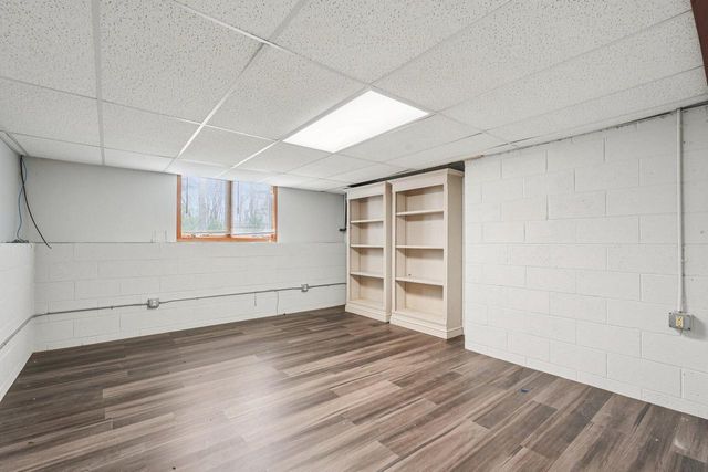 16605 Sumerland COURT, New Berlin, WI 53151