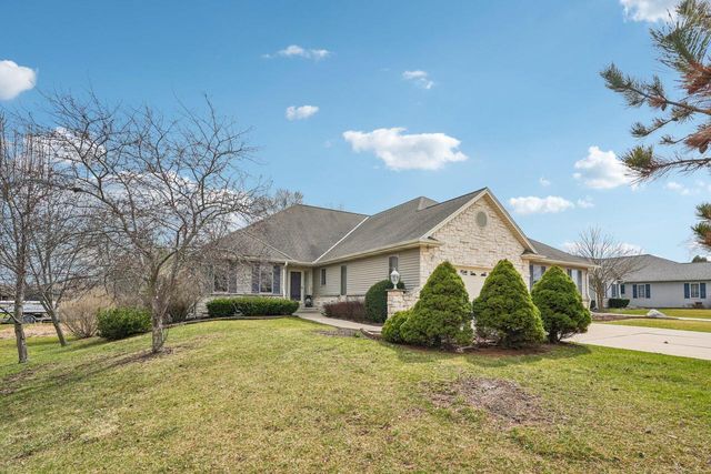 16605 Sumerland COURT, New Berlin, WI 53151