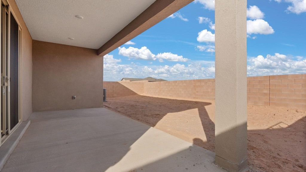 Image 27 of property listing at 6723 Clayton Drive NE, Rio Rancho, NM 87144