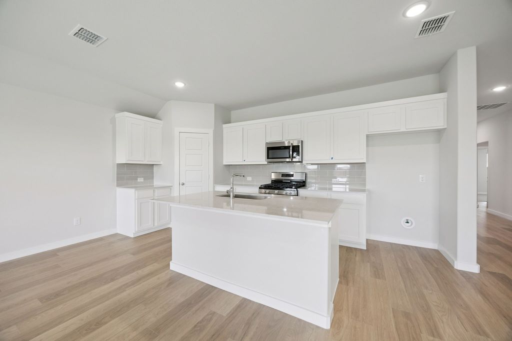 10656 Dillion Street, Fort Worth, TX 76179 — photo 5