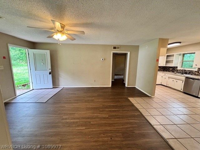 4702 Baugh Road, Alma, AR 72921