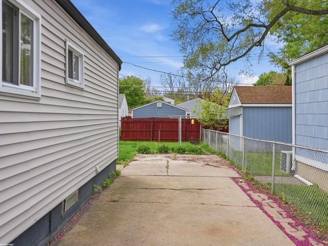 20844 Vermander Avenue, Clinton Twp, MI 48035
