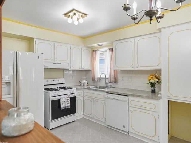20844 Vermander Avenue, Clinton Twp, MI 48035