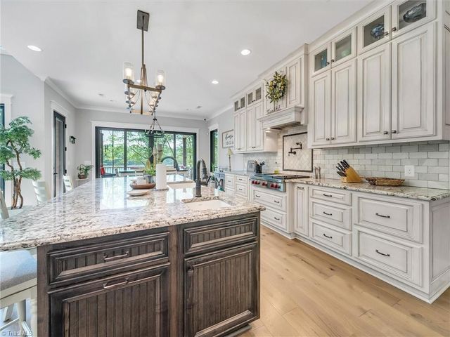 1579 Sunset Pointe Drive, Salisbury, NC 28146