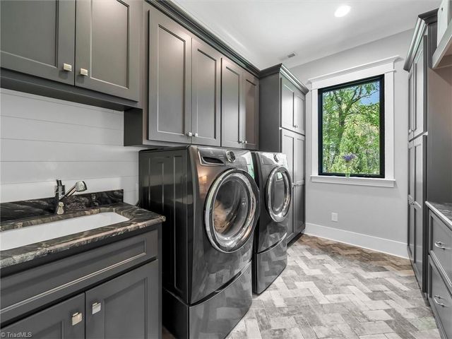 1579 Sunset Pointe Drive, Salisbury, NC 28146