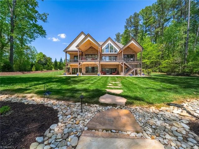 1579 Sunset Pointe Drive, Salisbury, NC 28146