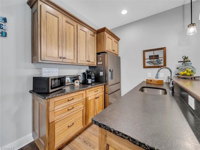 1579 Sunset Pointe Drive, Salisbury, NC 28146