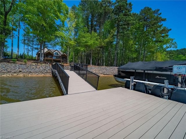 1579 Sunset Pointe Drive, Salisbury, NC 28146