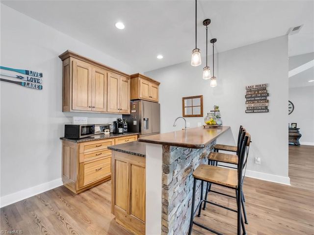 1579 Sunset Pointe Drive, Salisbury, NC 28146