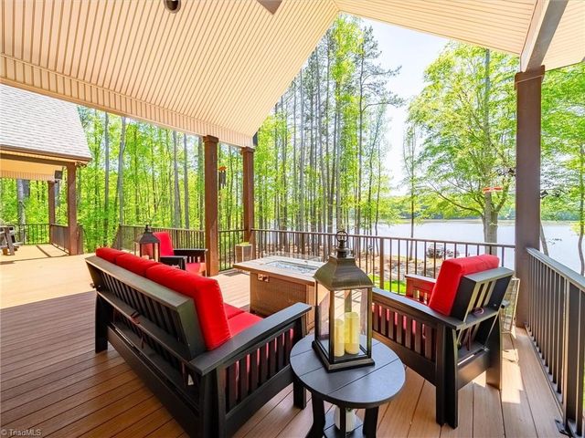 1579 Sunset Pointe Drive, Salisbury, NC 28146