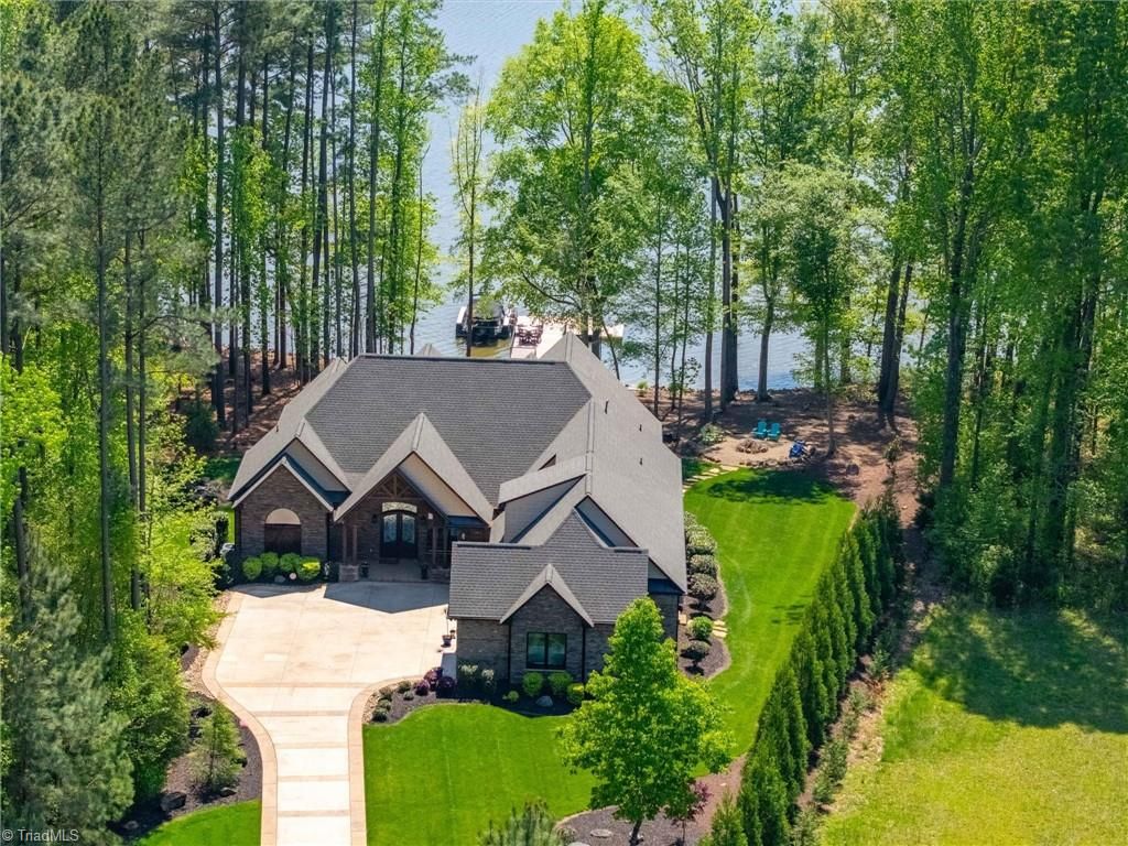 1579 Sunset Pointe Drive, Salisbury, NC 28146