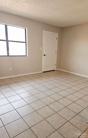 7240 Hilburn Rd 1D, Pensacola, FL 32504